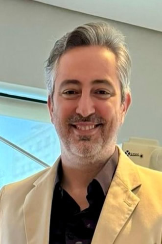 Dr. Rodrigo V. de Brito